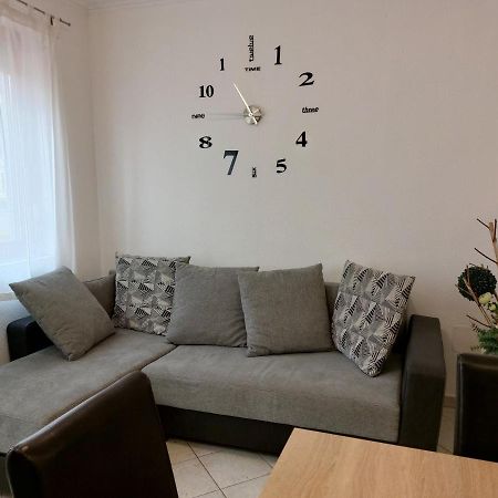 Apartmancentrum Gyula Exterior photo