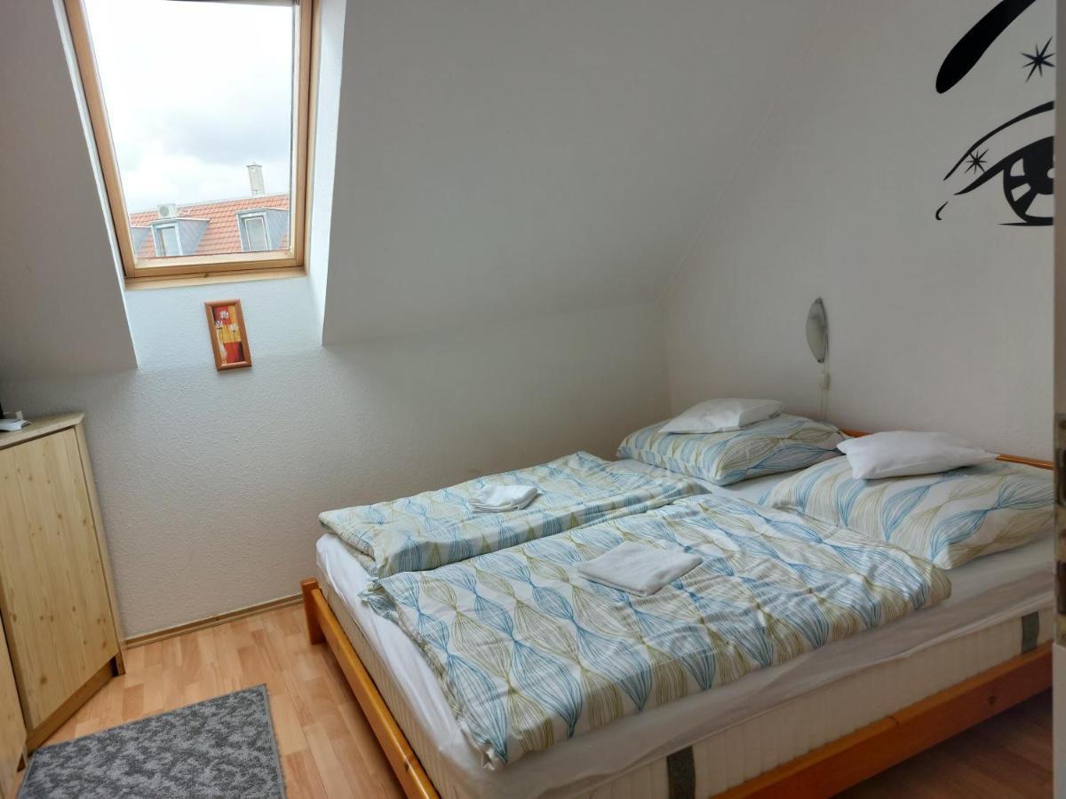 Apartmancentrum Gyula Exterior photo